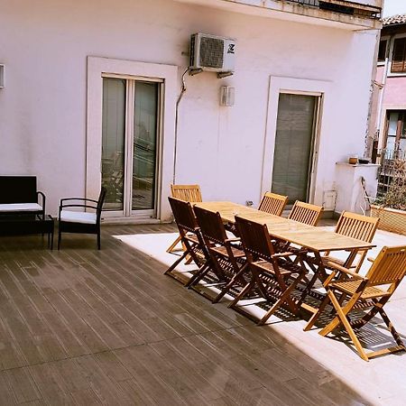 Suite Con Terrazza In Centro Storico Катания Екстериор снимка