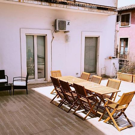 Suite Con Terrazza In Centro Storico Катания Екстериор снимка