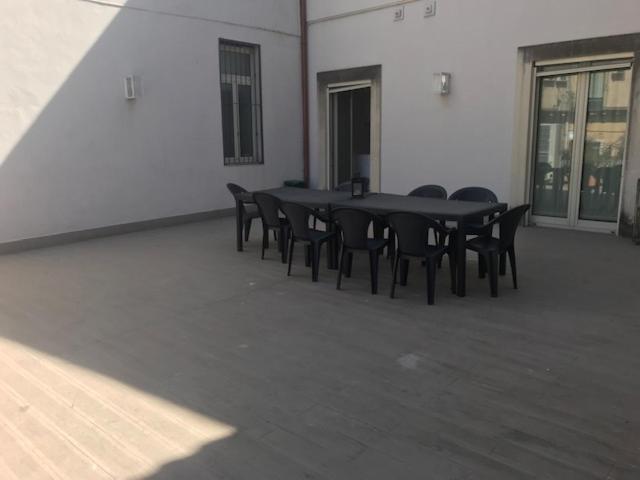 Suite Con Terrazza In Centro Storico Катания Екстериор снимка