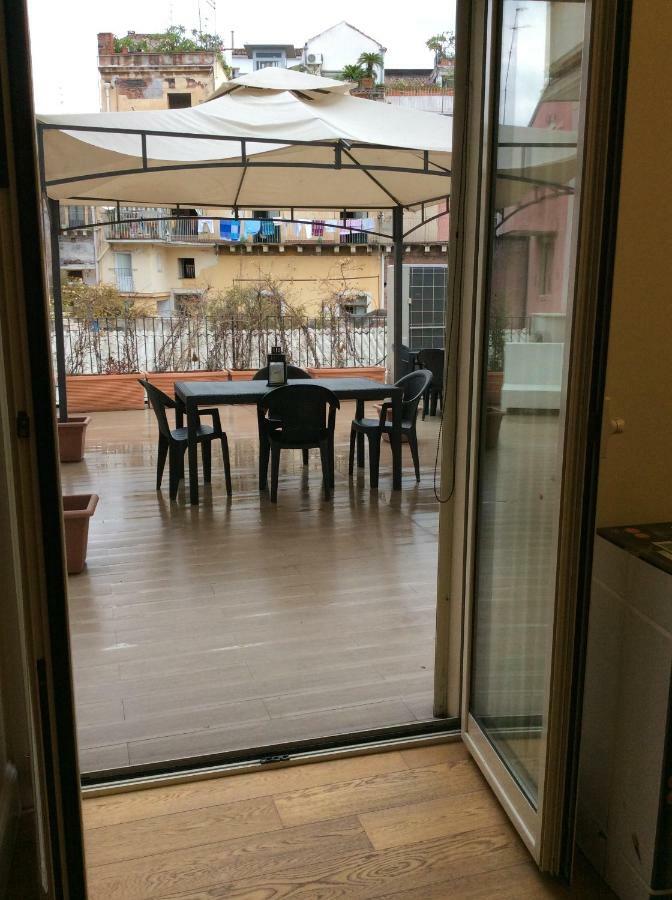 Suite Con Terrazza In Centro Storico Катания Екстериор снимка