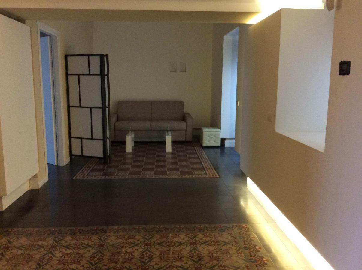 Suite Con Terrazza In Centro Storico Катания Екстериор снимка